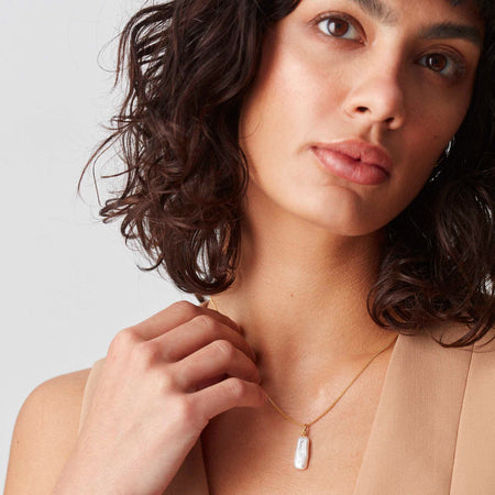 Long Pearl Necklace Gold